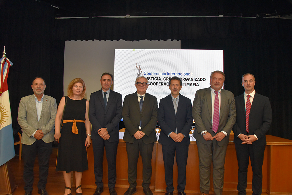 Lee más sobre el artículo Se realizó conferencia internacional sobre enfrentamiento del crimen organizado a nivel global